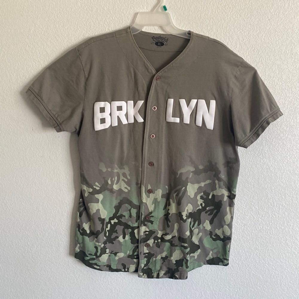 BUSHWICK Brooklyn Men’s Camo Jersey Size XL